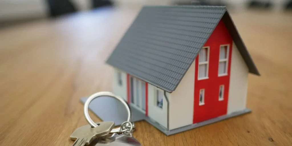 Jak przekazać bliskim dom lub mieszkanie za życia?